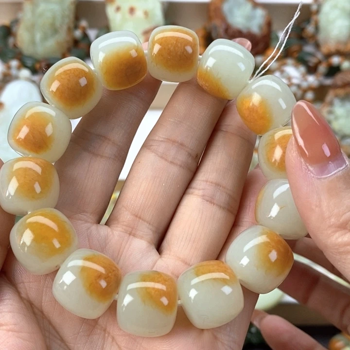 【闪购商品】透闪石质玉手串未镶嵌渴**暖