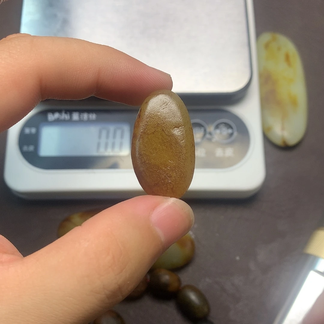 和田玉（糖玉）未镶嵌挂件