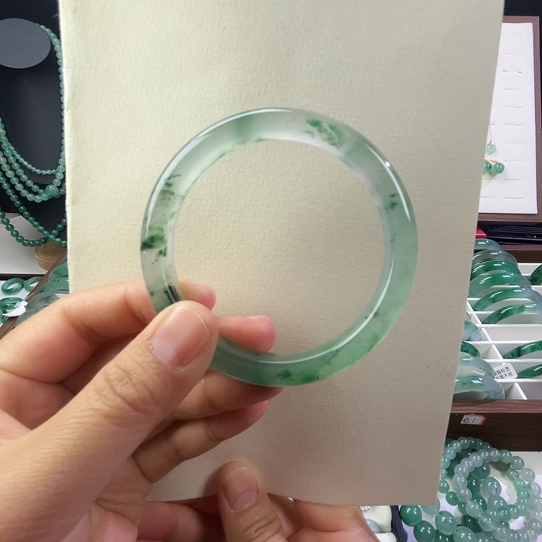 石英质玉未镶嵌手镯52.3