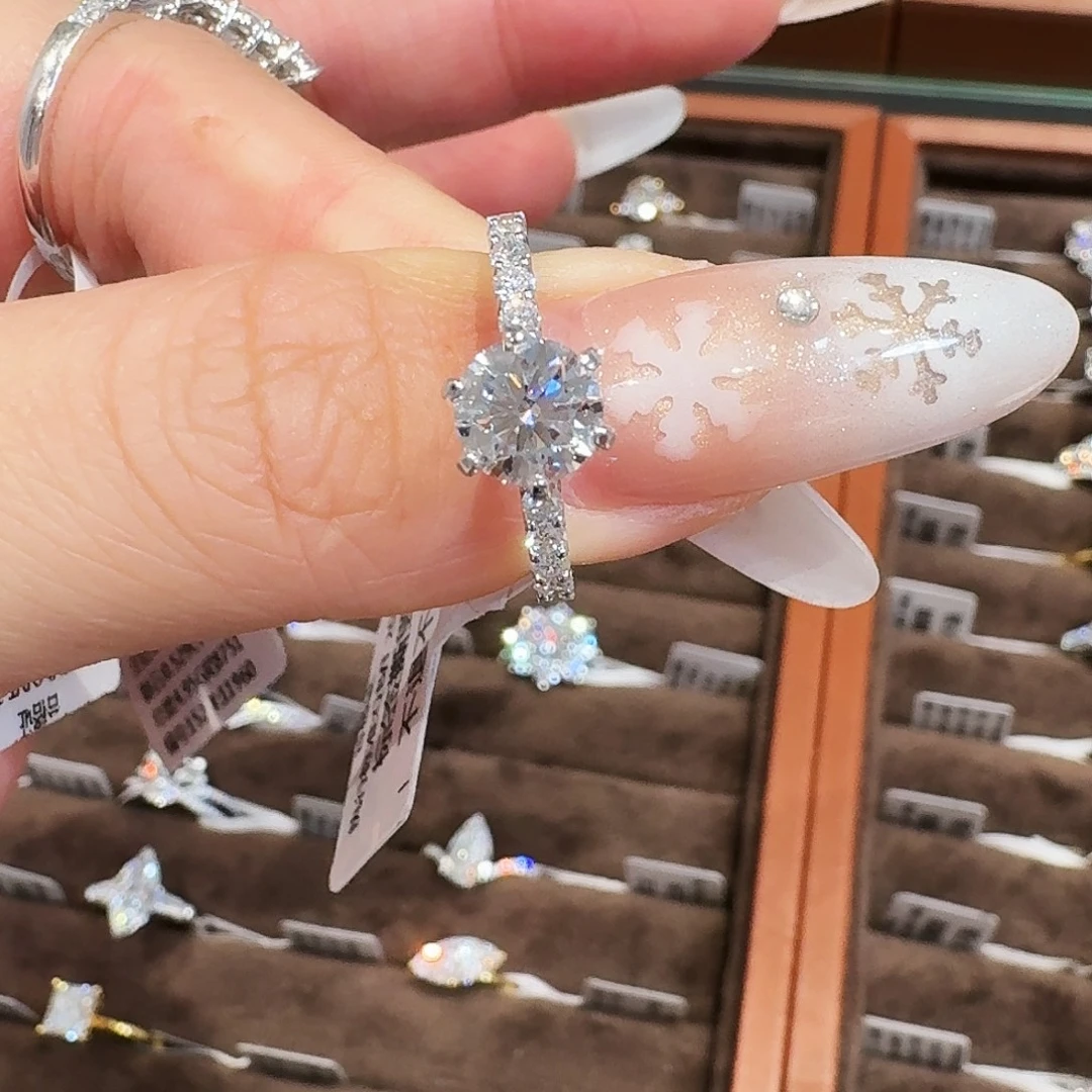 实验室培育钻石铂Pt950镶嵌