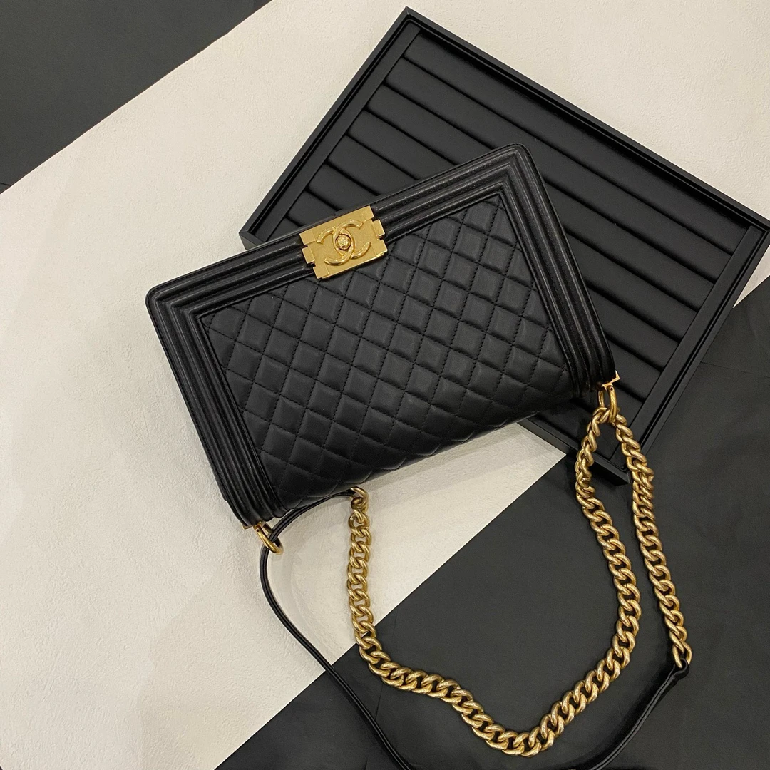 95新 Chanel/香奈儿 黑金leboy 小中大号斜挎包