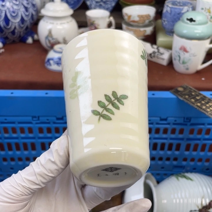 他家瓷器真美…开播了