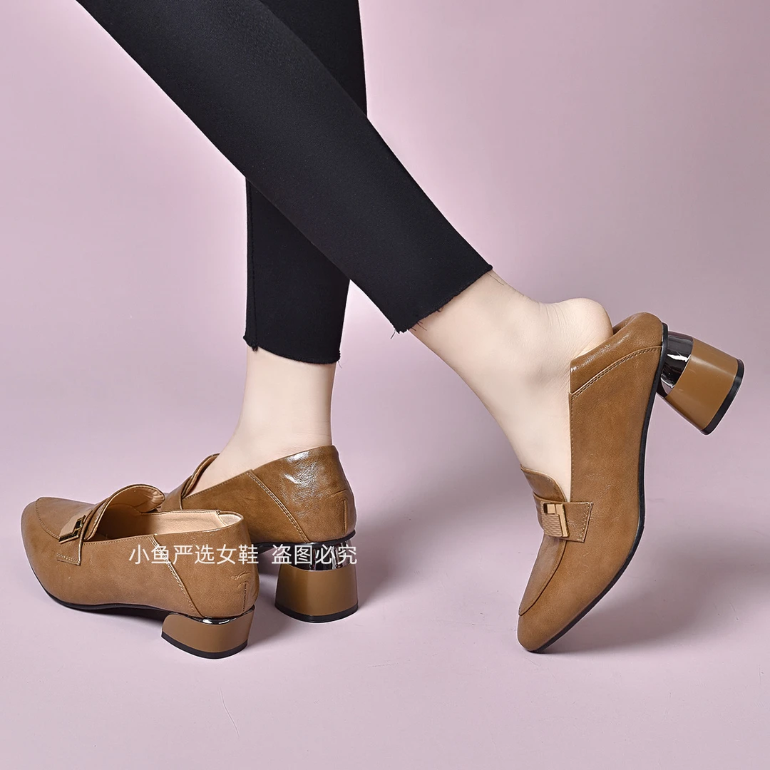 7556春季新款女单鞋粗跟英伦风尖头百搭低跟中跟乐福鞋