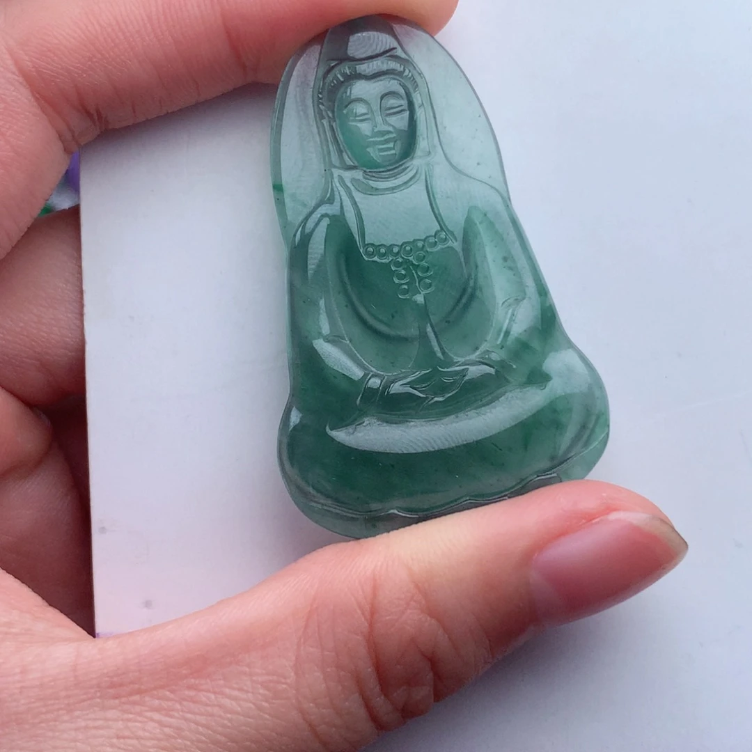 天然的缅料a货吊坠挂件