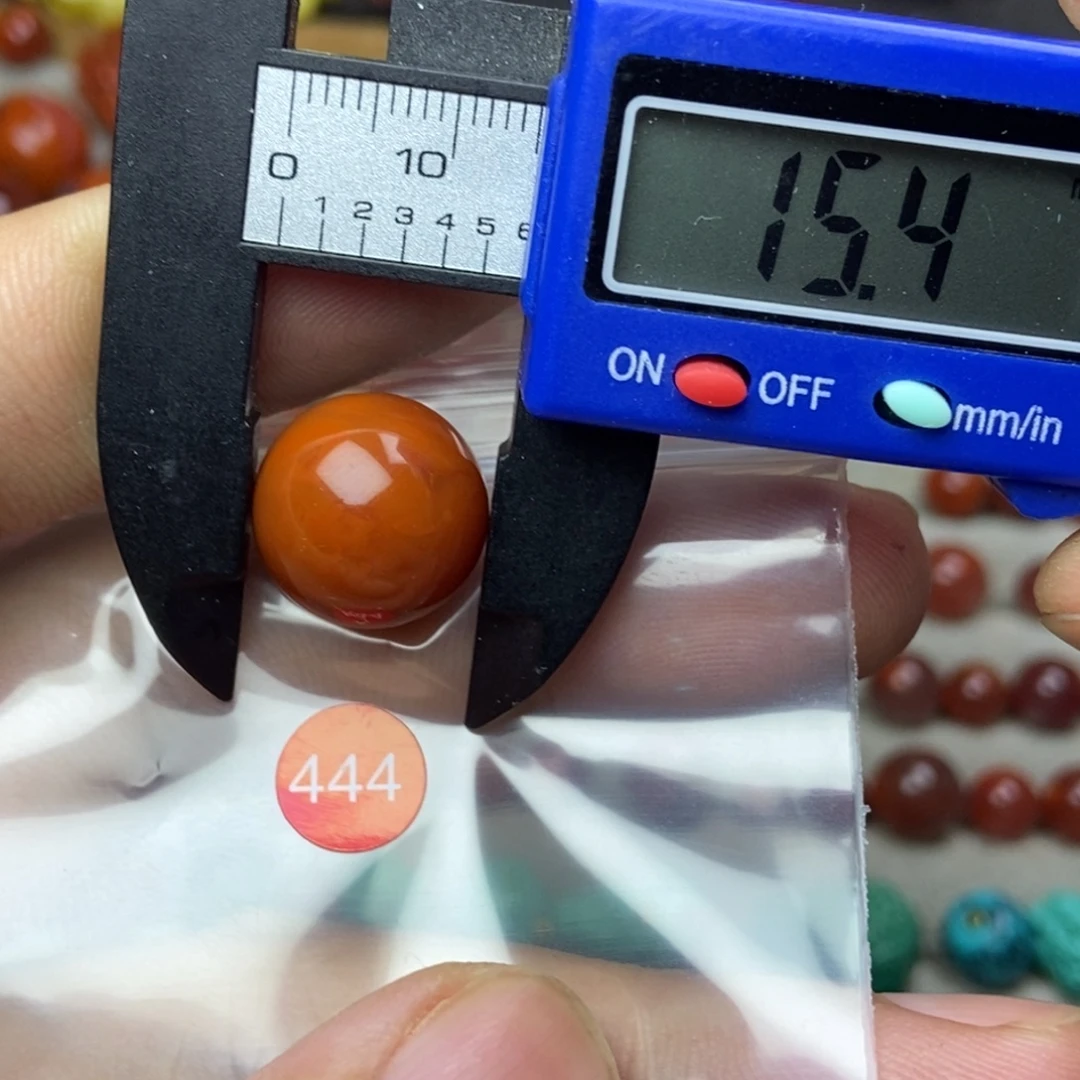 南红玛瑙未镶嵌南红玛瑙有瑕疵