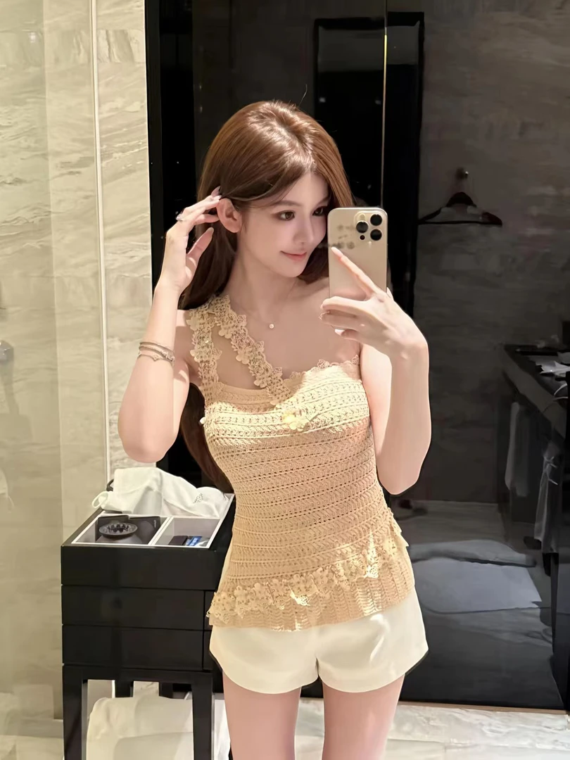 法式蕾丝斜肩针织吊带背心女2025夏季高级设计感纯欲辣妹修身上衣