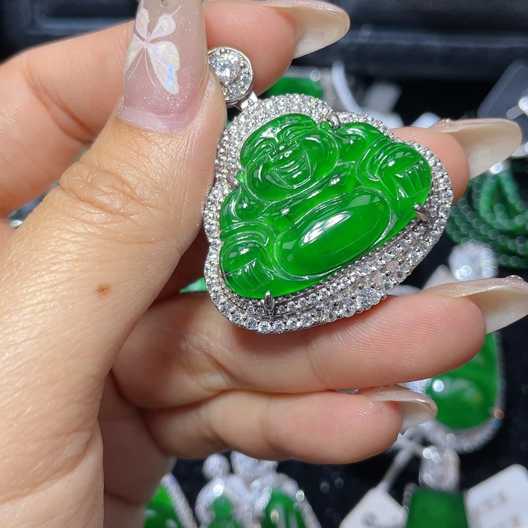 翡翠颈饰银S925镶嵌翡翠