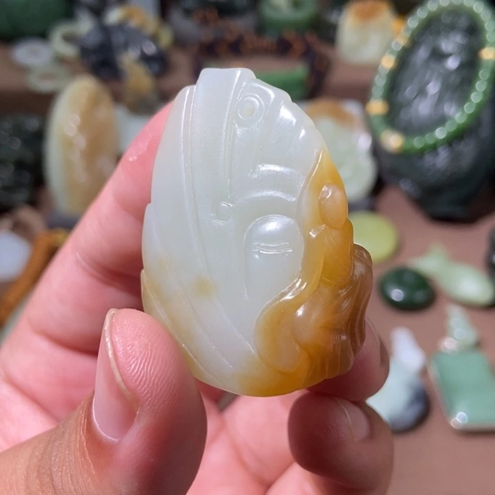 未镶嵌和田玉把件