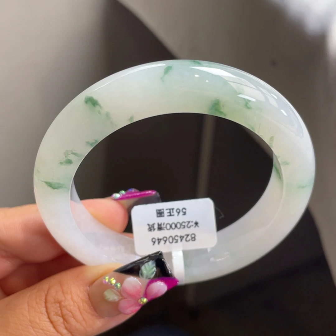 翡翠未镶嵌手镯回流）白冰飘绿花厚装手镯，强烈推荐