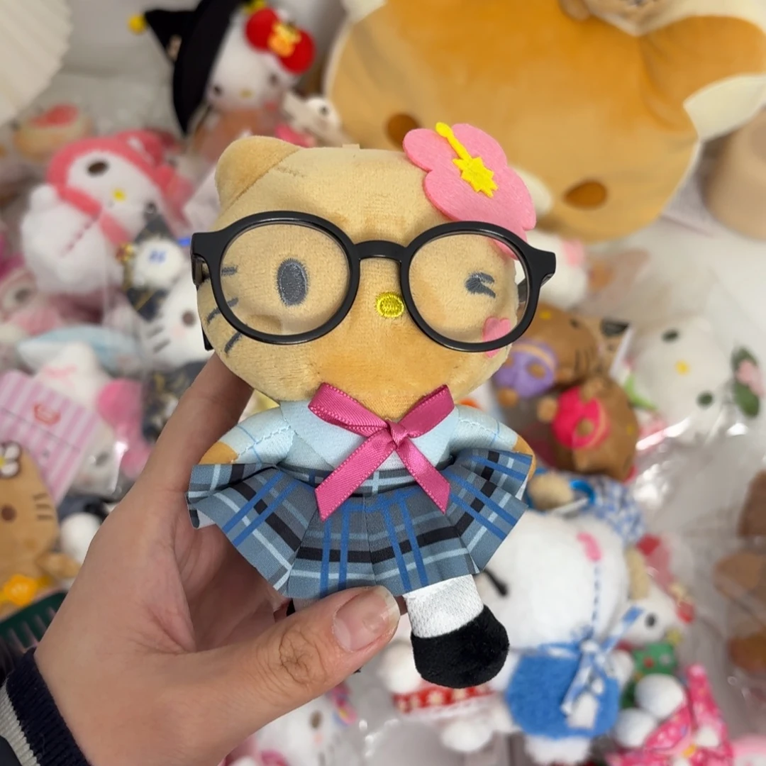 毛绒校服格子裙kitty