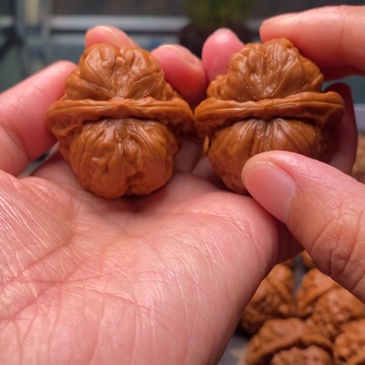 肖***坤文玩核桃把件蛙蛙蛙