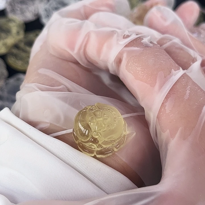 未镶嵌颈饰水晶宝**爪