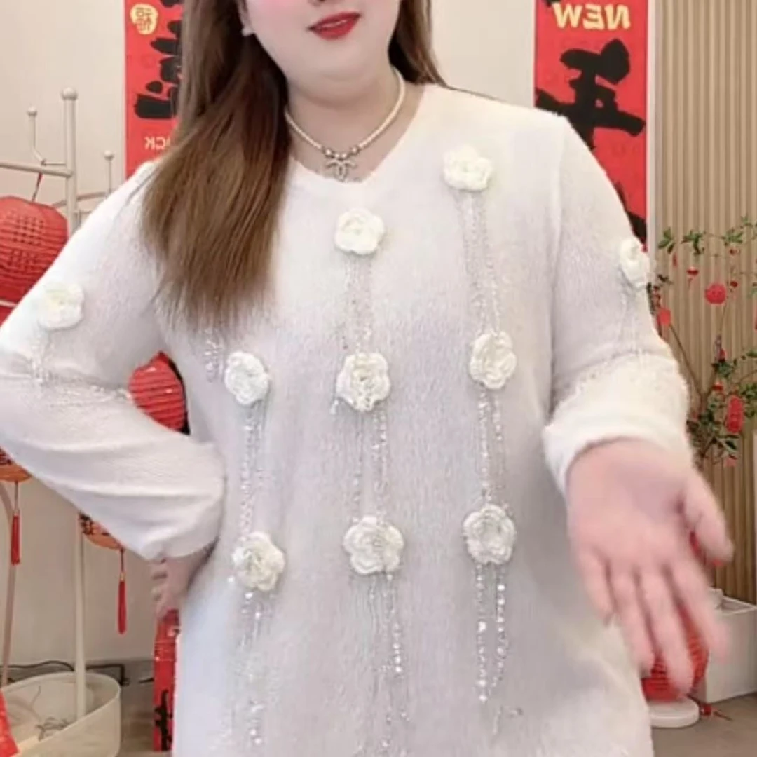 胖胖家新款立体花朵流苏洋气V领百搭显瘦大版衫