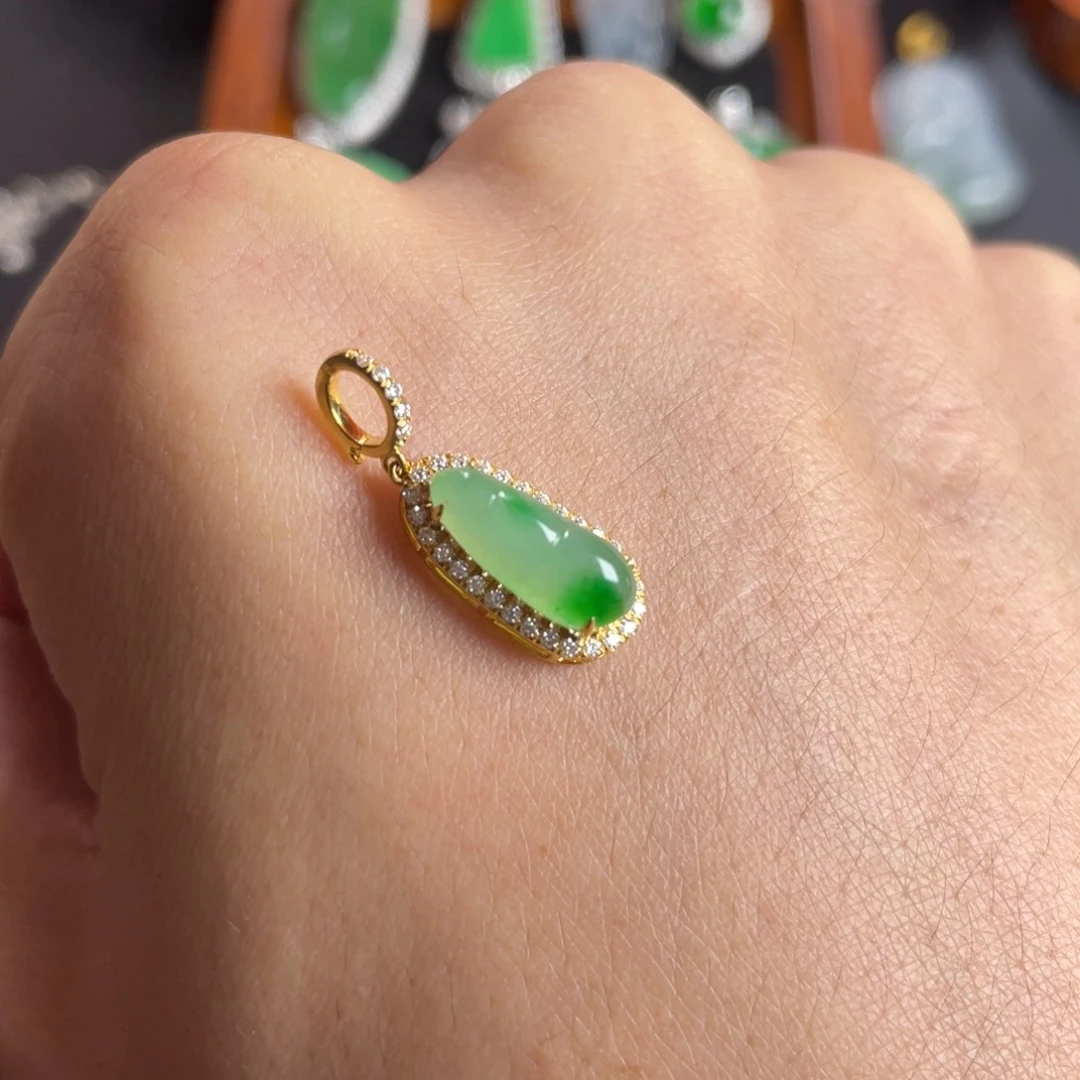 翡翠未镶嵌颈饰天然缅甸翡翠a货