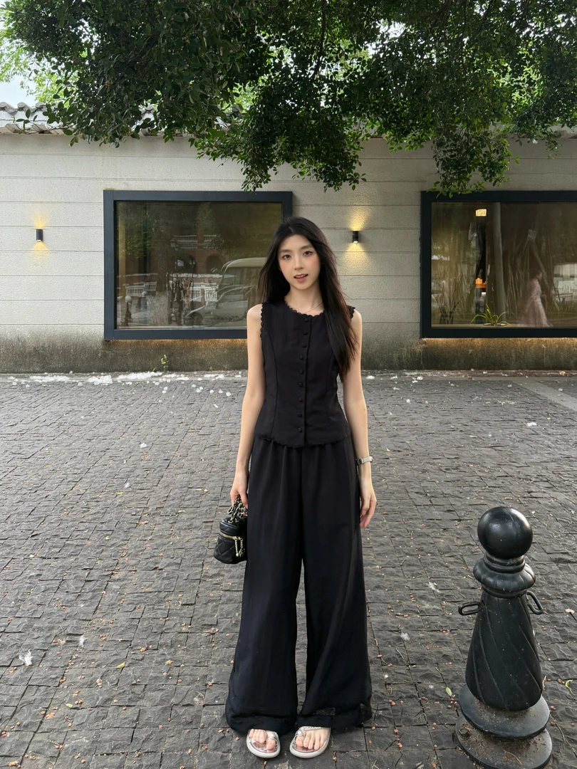 法式复古设计感时尚套装女夏季百搭无袖上衣休闲裤ootd穿搭一整套