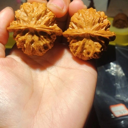 吊坠文玩核桃39苹果园