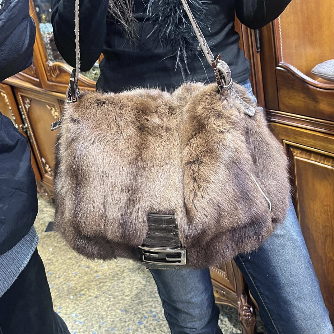 95新 FENDI/芬迪 夏七中古/肯豆同款 浣浣毛毛大胖丁单肩包