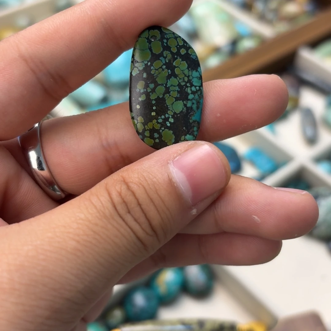 南红玛瑙未镶嵌绿松石