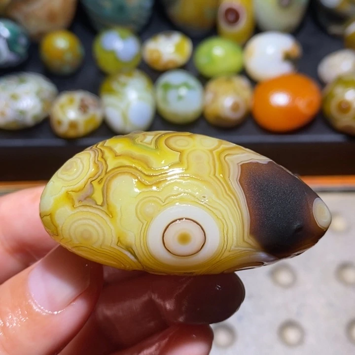 未镶嵌玛瑙/玉髓珠宝半成品22