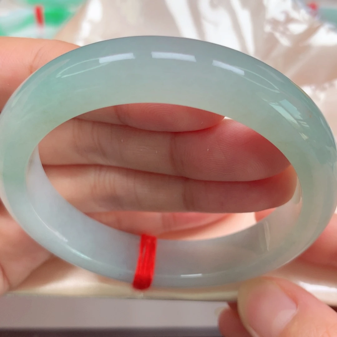 翡翠未镶嵌手镯冰冰透透半山水强推