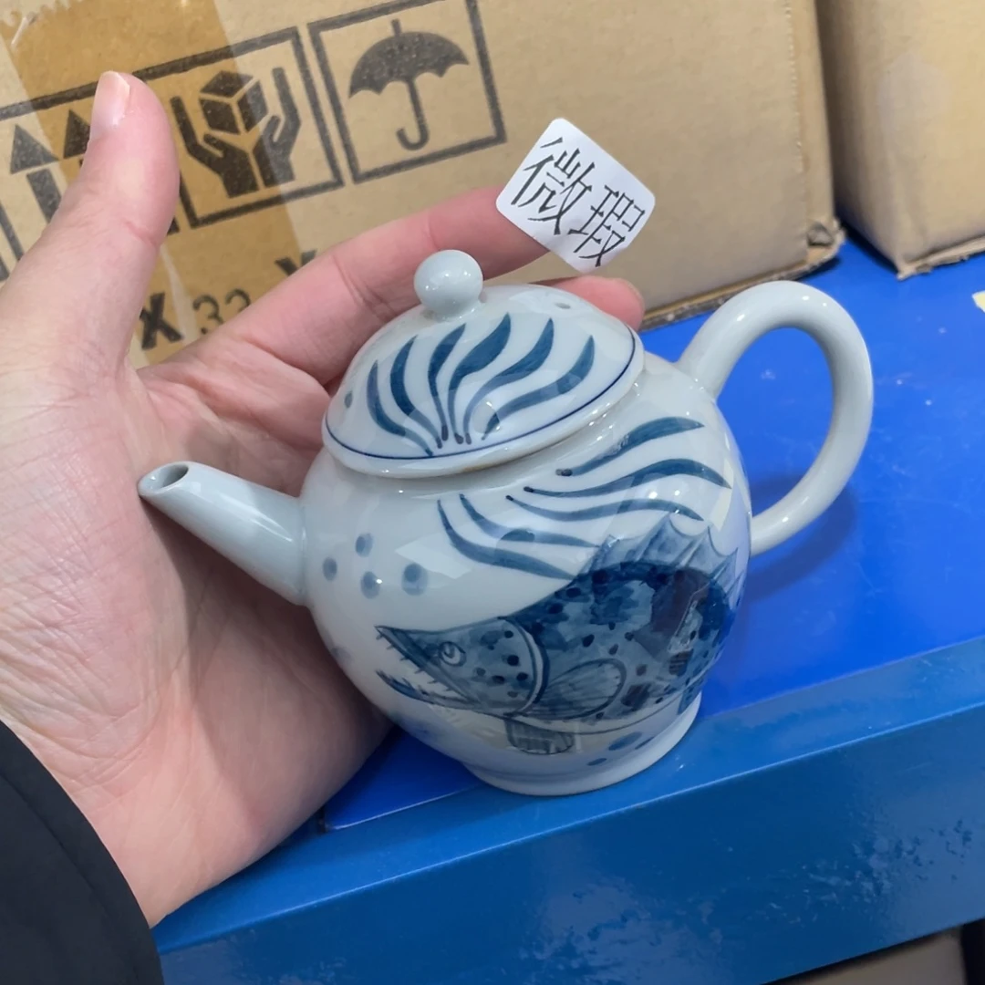釉下手绘茶具微瑕
