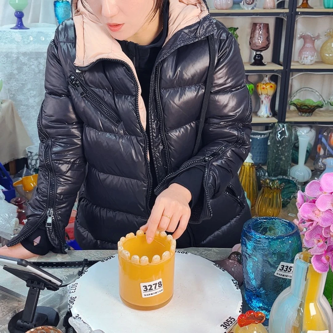 3278 家悦琉璃工艺品不完美