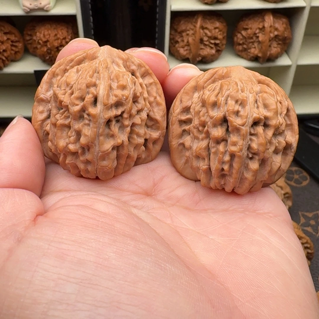 蛋***王文玩核桃吊坠一代四座楼