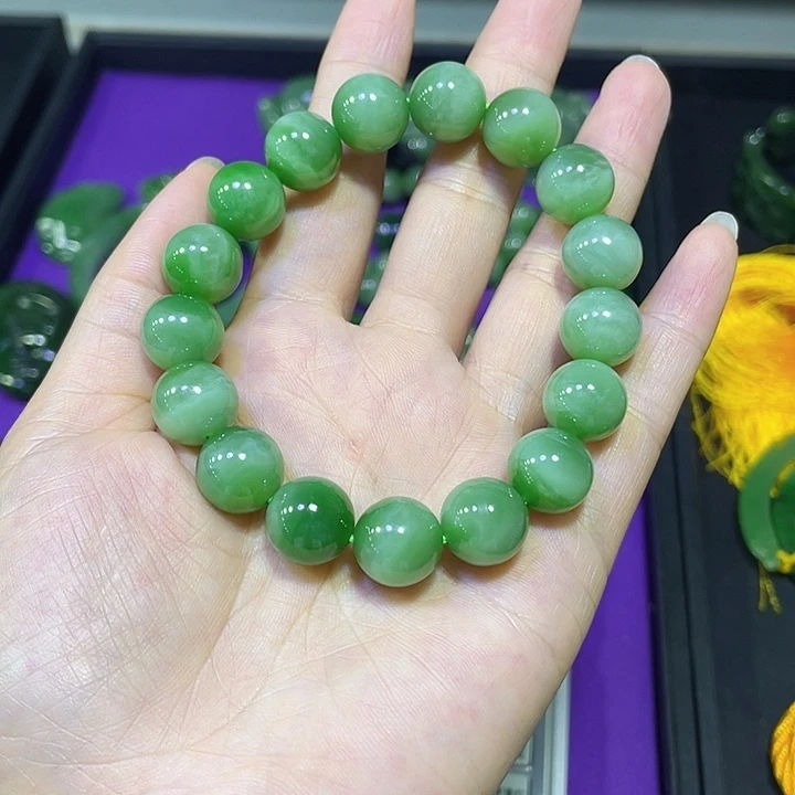和田玉（碧玉）未镶嵌手链