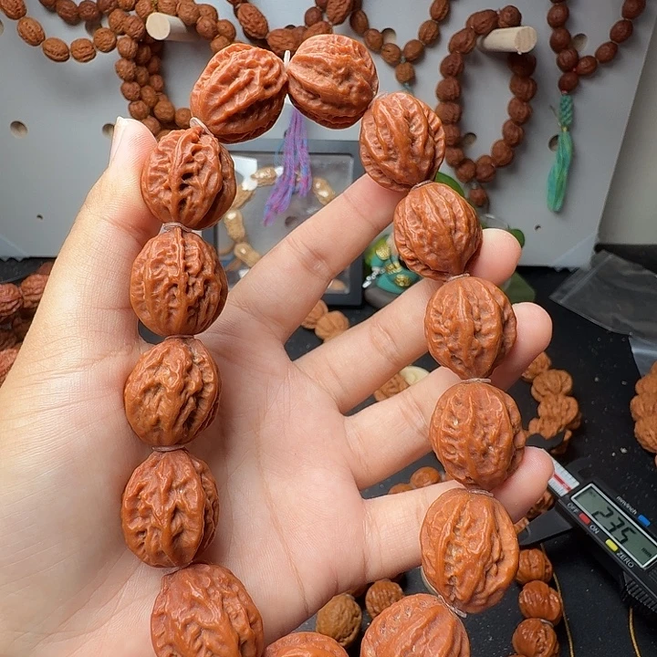 文玩核桃吊坠大枣桩型