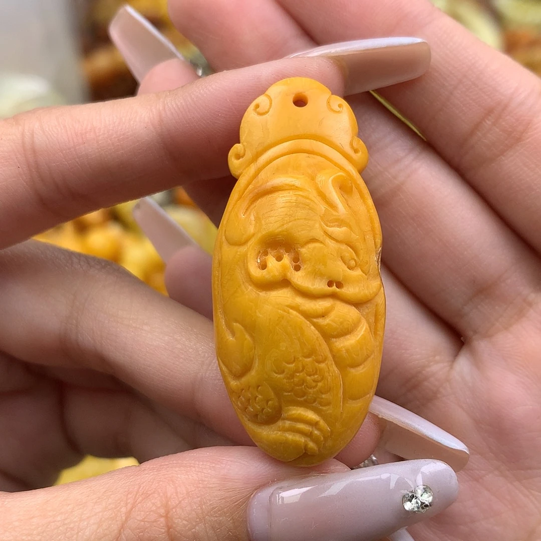 琥珀未镶嵌珠宝奇石47*21*12