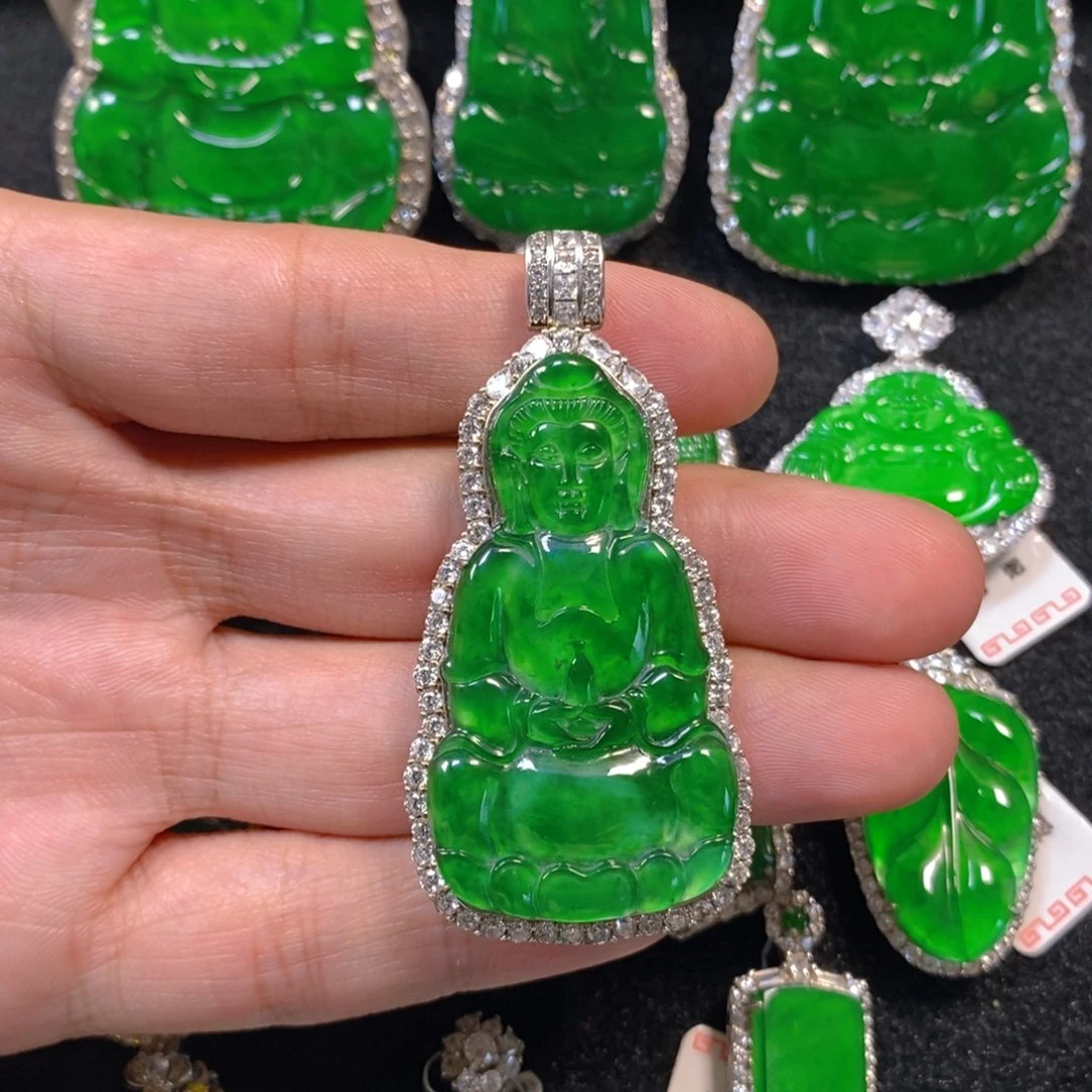 颈饰银S925镶嵌翡翠观音吊坠