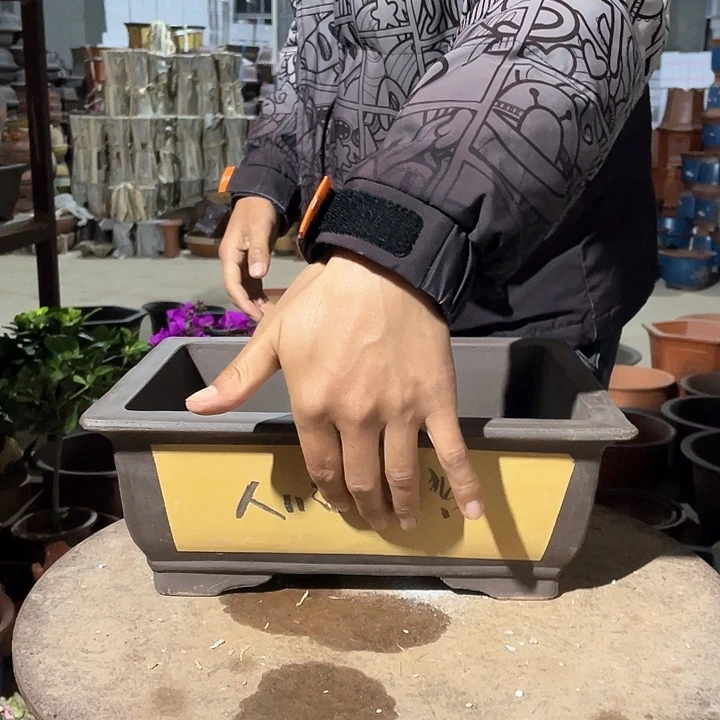 紫砂黄色马槽31花盆