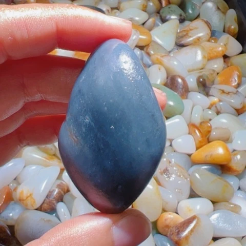 和田玉未镶嵌颈饰55克