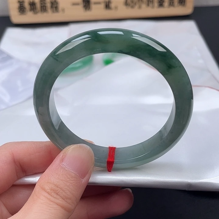 翡翠未镶嵌手镯正圈20