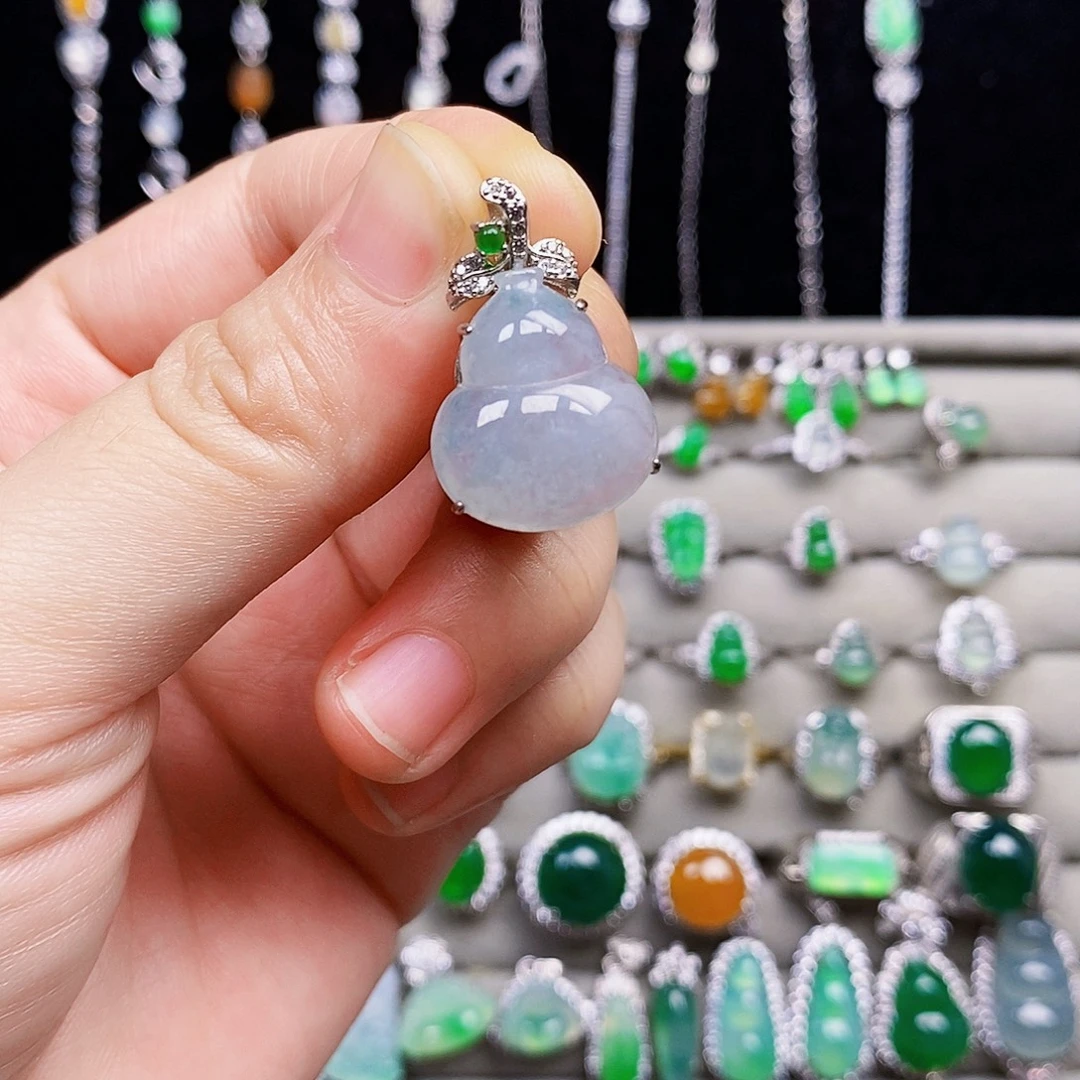 翡翠银S925镶嵌颈饰葫芦