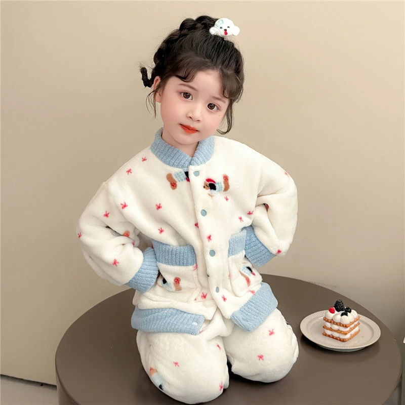 儿童法兰绒睡衣秋冬季加厚2025新款女孩宝宝法兰绒开衫女童家居服