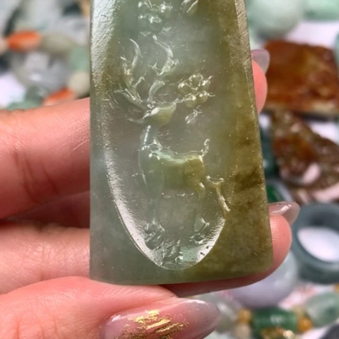 定制翡翠未镶嵌翡翠