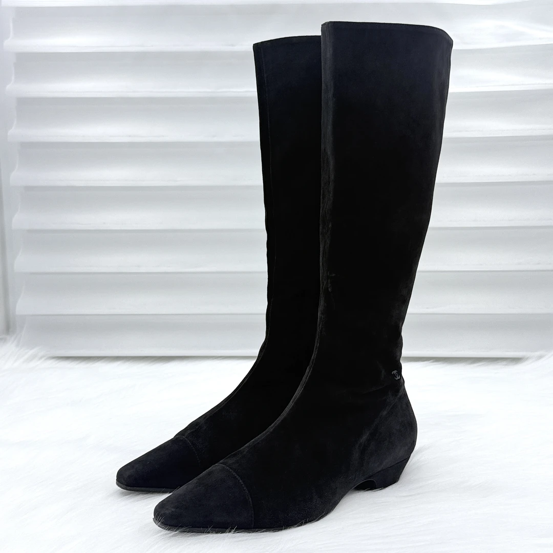 95新 Chanel/香奈儿 麂皮尖头瘦瘦靴 38.5码 公价8k j9019