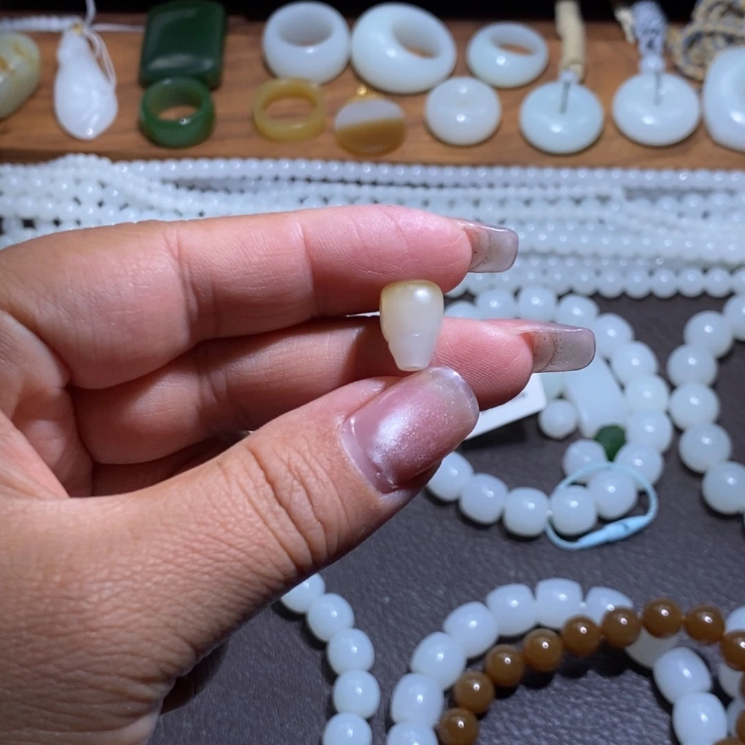 未镶嵌手链和田玉（糖玉）一*宝