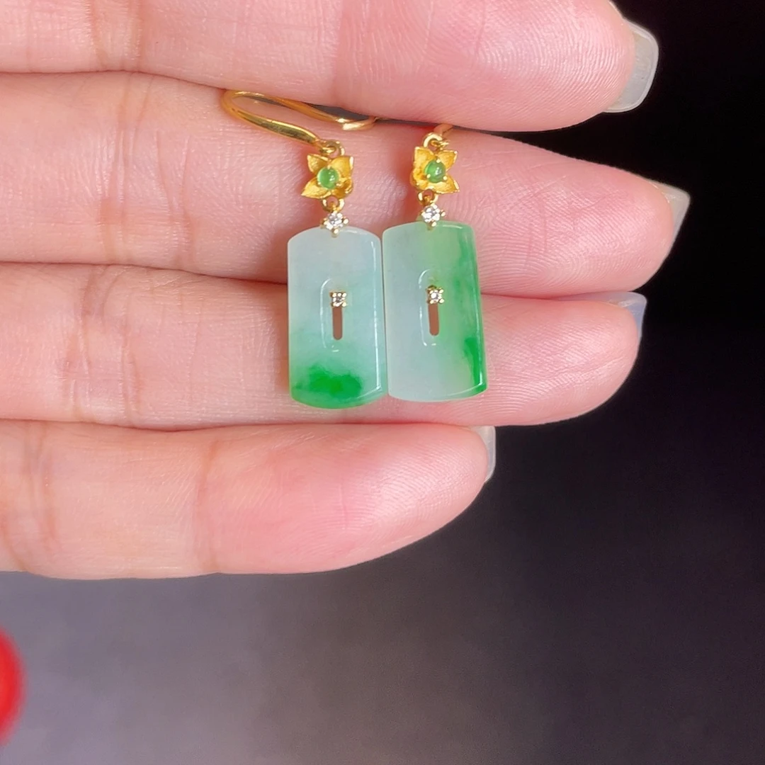 翡翠18K金镶嵌耳饰