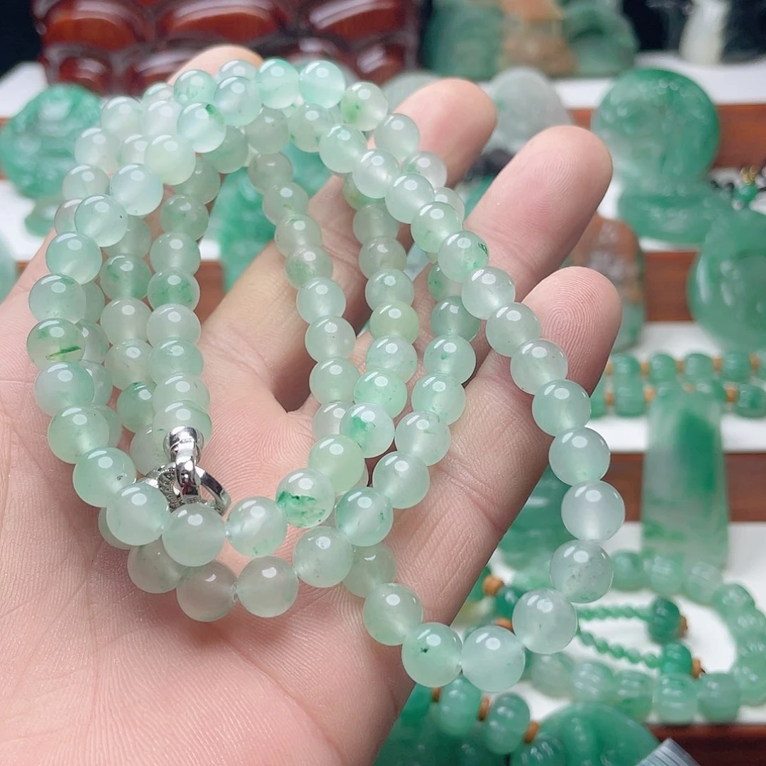 颈饰未镶嵌石英质玉?****