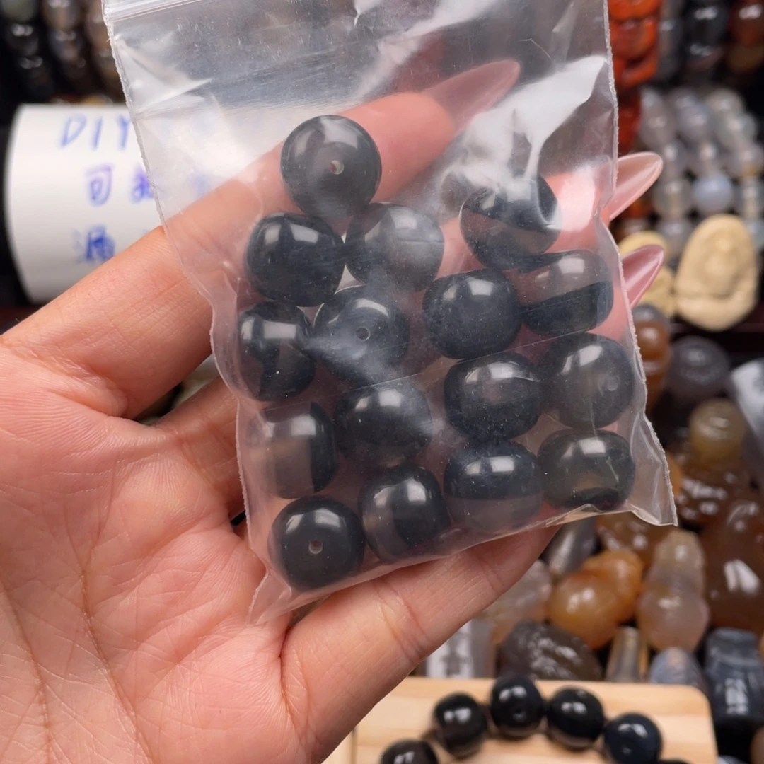 茉***茉玛瑙/玉髓未镶嵌手链