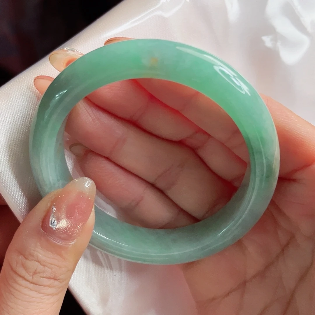 翡翠未镶嵌手镯手镯