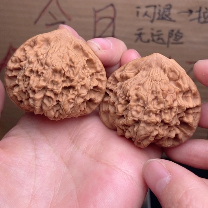 文玩核桃吊坠官帽