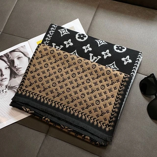 经典老花双面披肩厂家直销百搭防风保暖仿羊绒围巾女秋冬季围脖