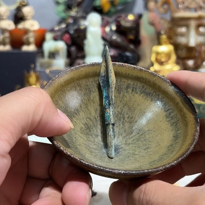 瓷片瓷器制作过程是根据材料