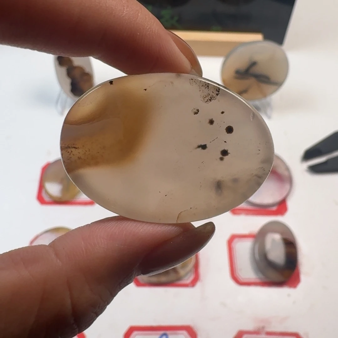 未镶嵌颈饰玛瑙/玉髓
