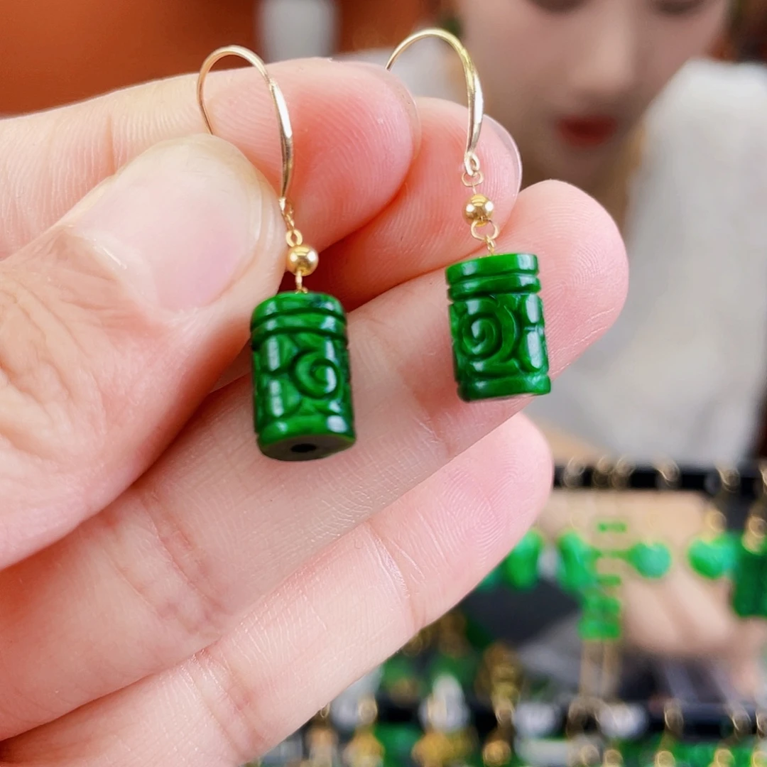 翡翠18K金镶嵌耳饰