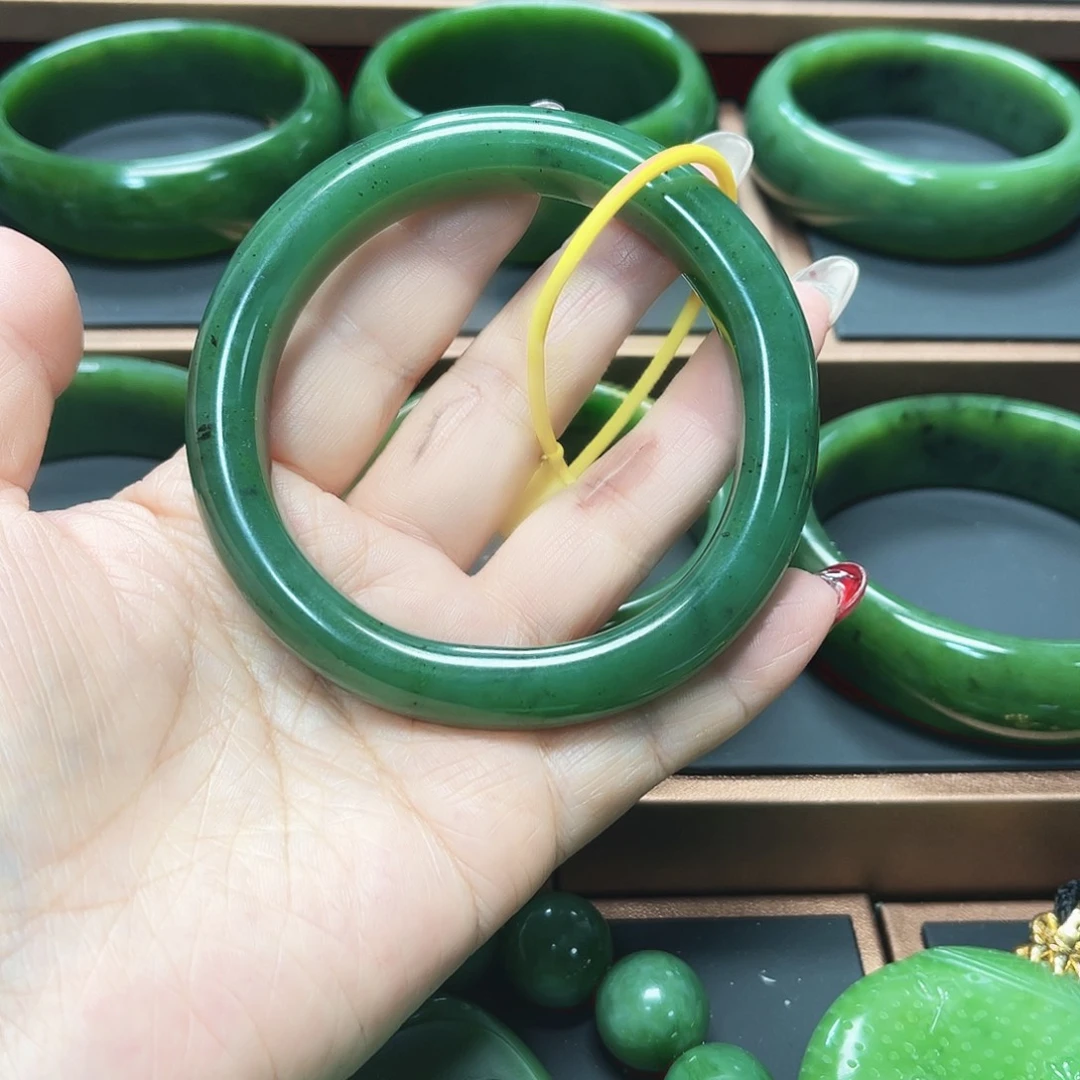 和田玉（碧玉）未镶嵌手镯62.8