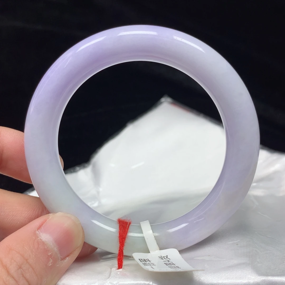 翡翠手镯（圆镯）未镶嵌54.5